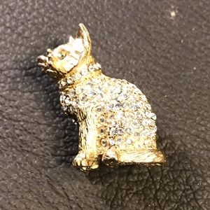 Vintage Ellen kiam cat pin new made in USA